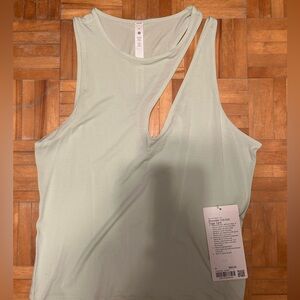 Lululemon Yoga Tank - Size 8